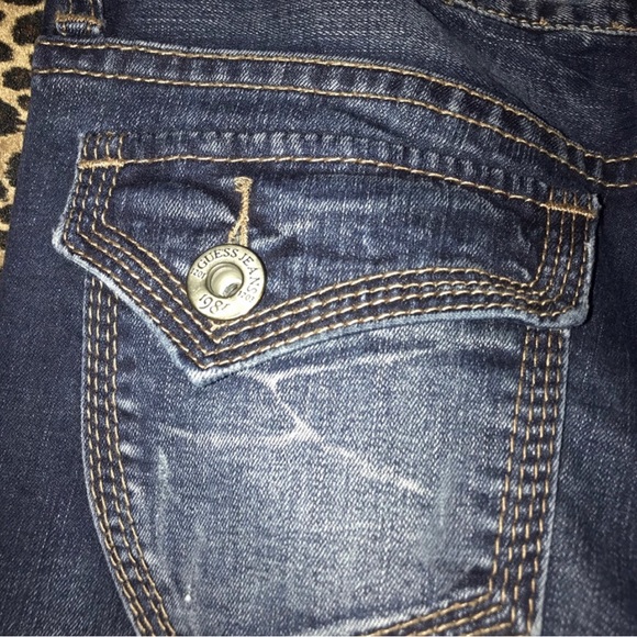 💙Guess Jeans..Flirty..Bootcut..Low Waisted💙 - Picture 3 of 10